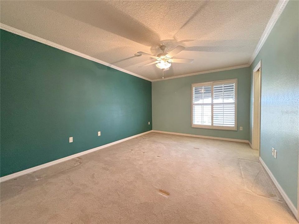 En Venta: $465,000 (3 camas, 3 baños, 2639 Pies cuadrados)