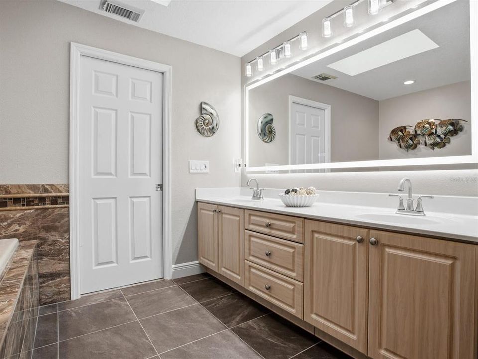 待售: $1,199,000 (3 贝兹, 3 浴室, 2140 平方英尺)