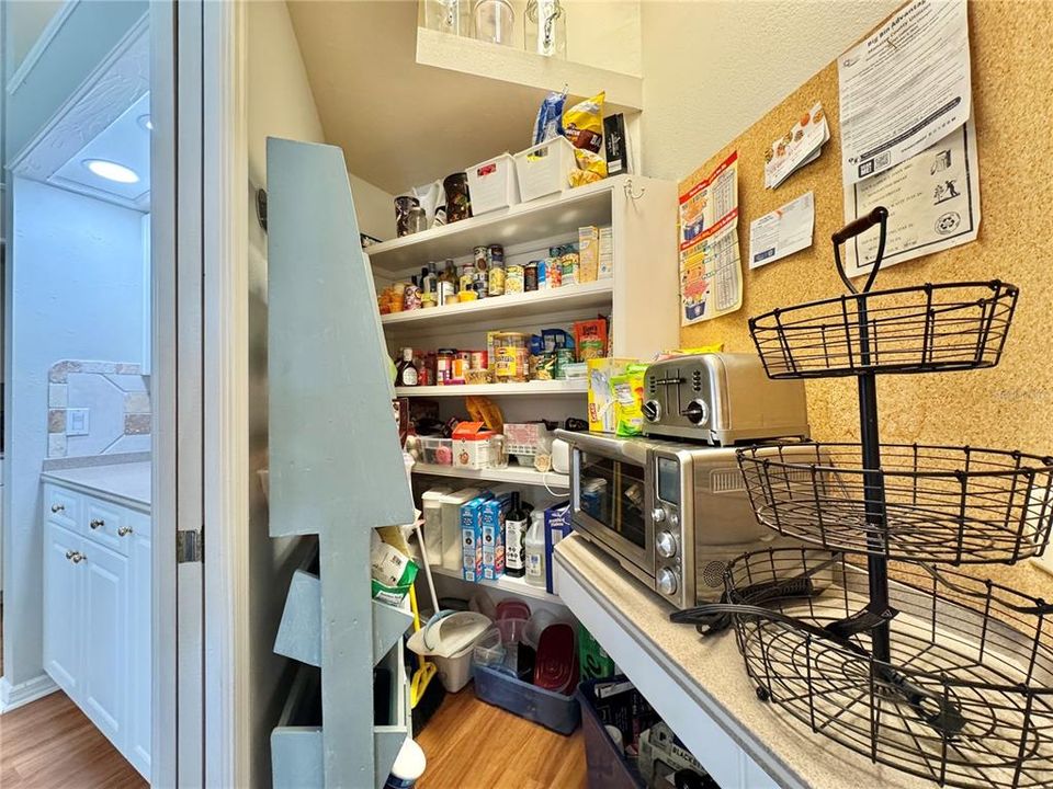 待售: $899,000 (4 贝兹, 3 浴室, 3009 平方英尺)