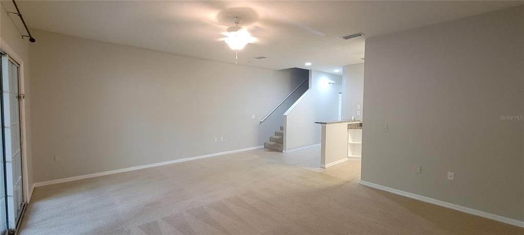 В аренду: $1,650 (2 спален, 2 ванн, 1537 Квадратных фут)