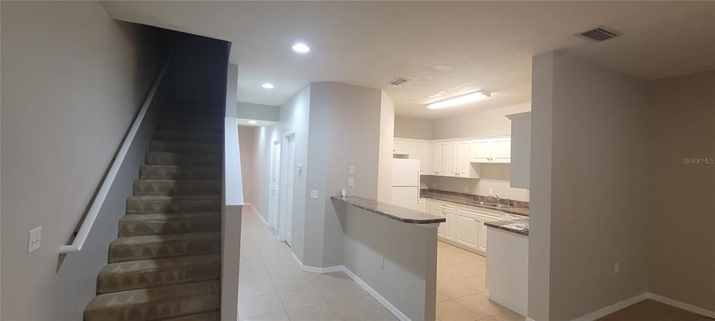 В аренду: $1,650 (2 спален, 2 ванн, 1537 Квадратных фут)