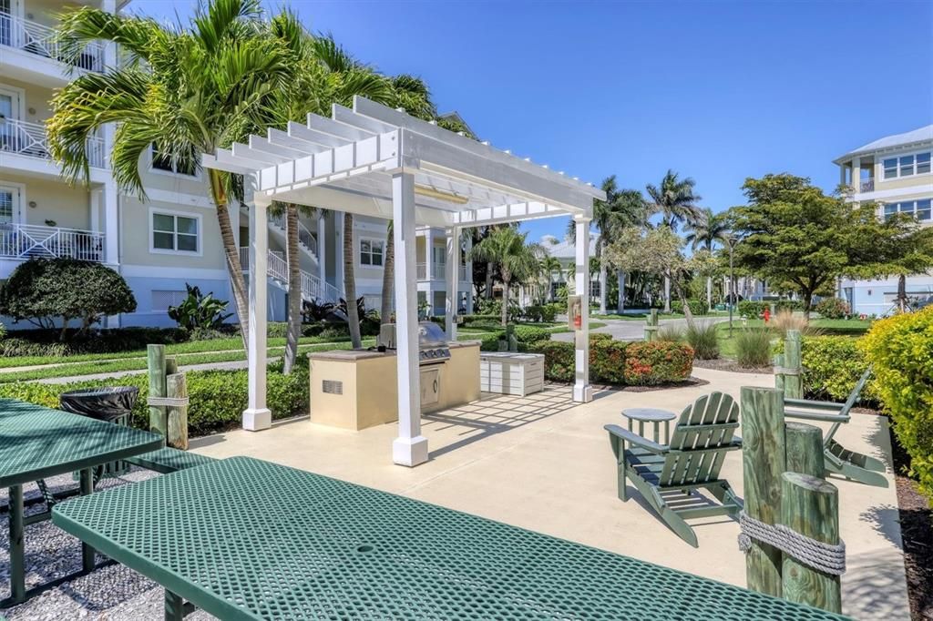 For Sale: $619,000 (3 beds, 2 baths, 1857 Square Feet)