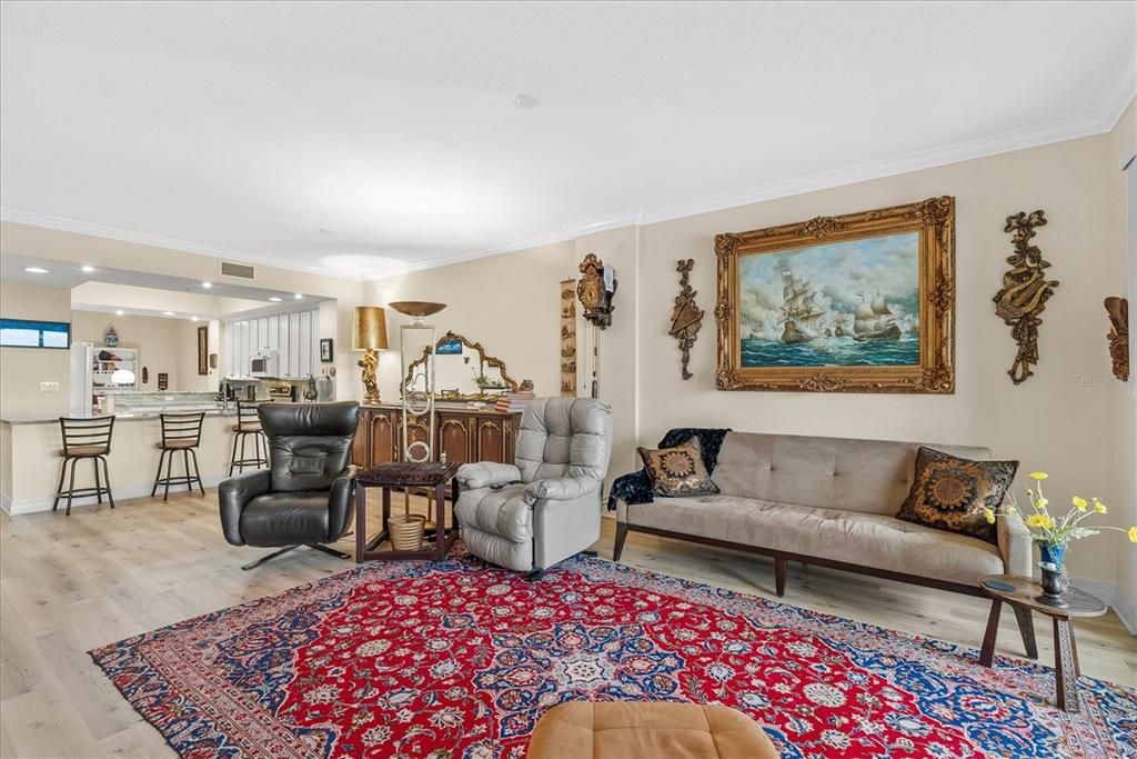 En Venta: $679,900 (2 camas, 2 baños, 2143 Pies cuadrados)