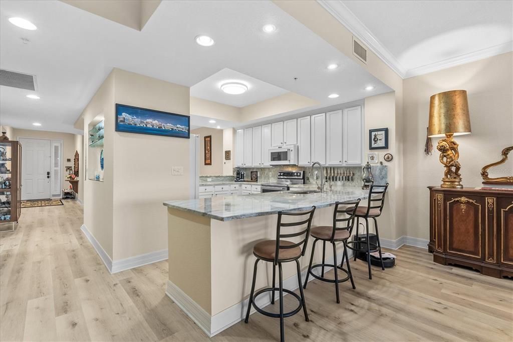 En Venta: $679,900 (2 camas, 2 baños, 2143 Pies cuadrados)