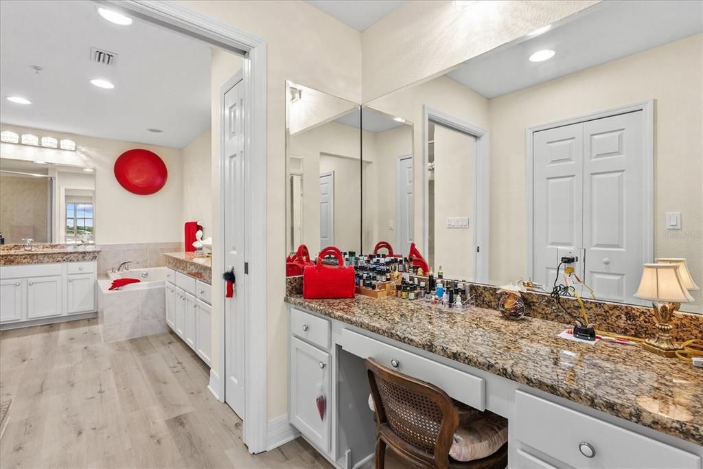 En Venta: $679,900 (2 camas, 2 baños, 2143 Pies cuadrados)