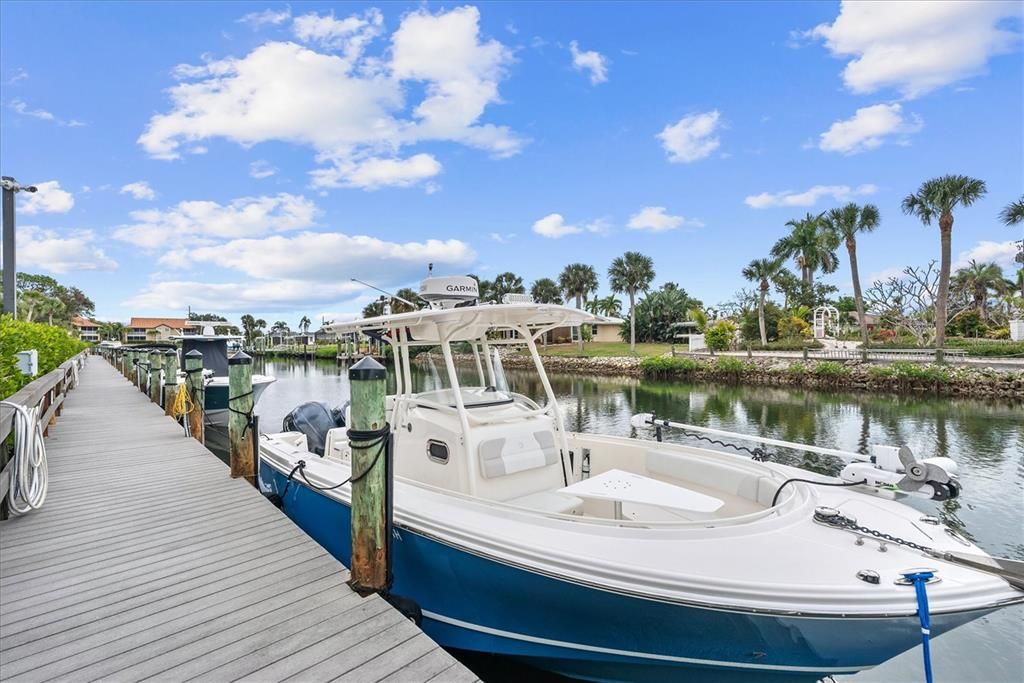 En Venta: $679,900 (2 camas, 2 baños, 2143 Pies cuadrados)