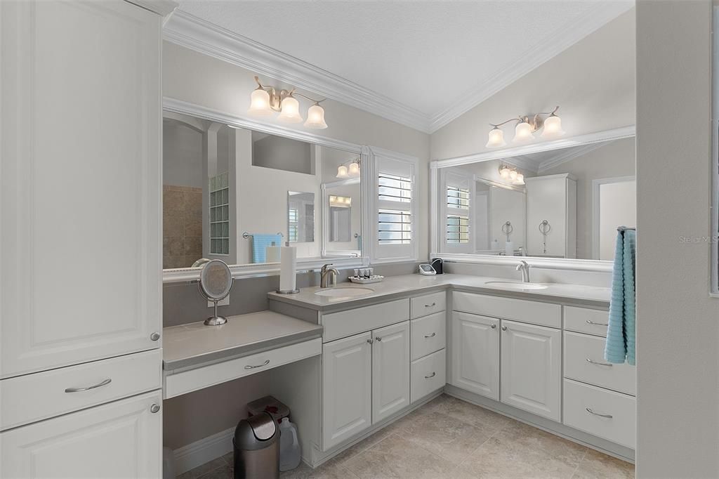 待售: $600,000 (3 贝兹, 2 浴室, 2109 平方英尺)