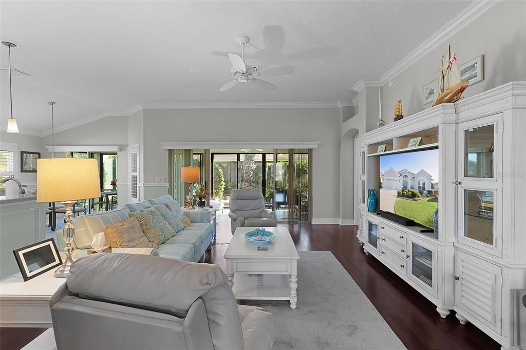 待售: $600,000 (3 贝兹, 2 浴室, 2109 平方英尺)