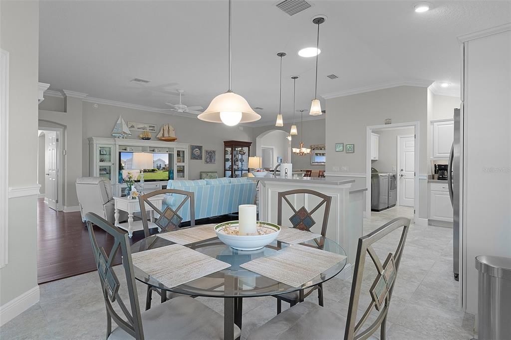 待售: $600,000 (3 贝兹, 2 浴室, 2109 平方英尺)