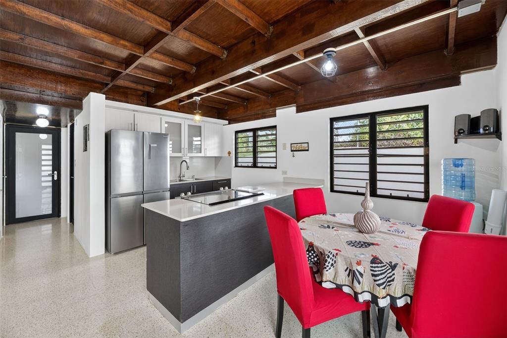 En Venta: $420,000 (3 camas, 2 baños, 1478 Pies cuadrados)