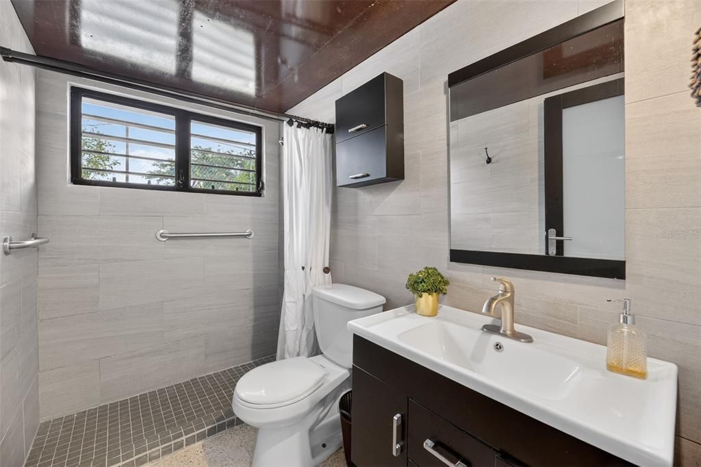 En Venta: $420,000 (3 camas, 2 baños, 1478 Pies cuadrados)