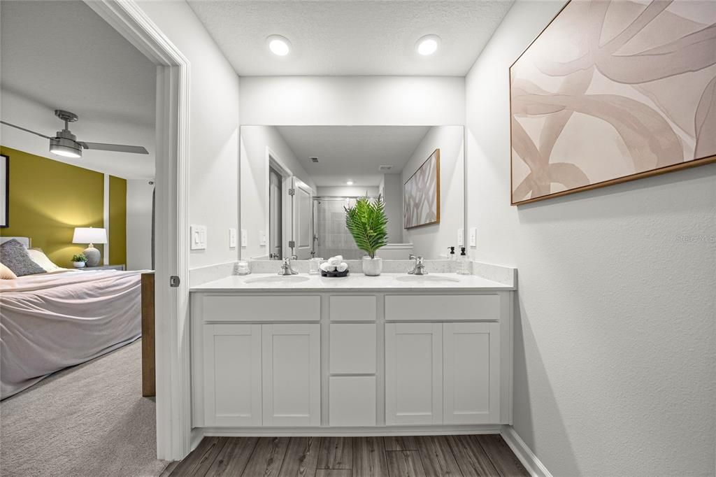 待售: $231,900 (3 贝兹, 2 浴室, 1657 平方英尺)