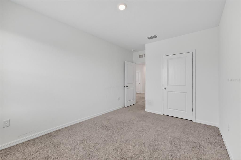 For Sale: $394,000 (4 beds, 2 baths, 2350 Square Feet)