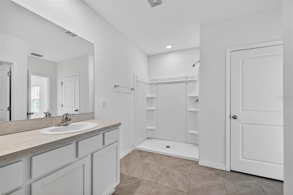 For Sale: $394,000 (4 beds, 2 baths, 2350 Square Feet)