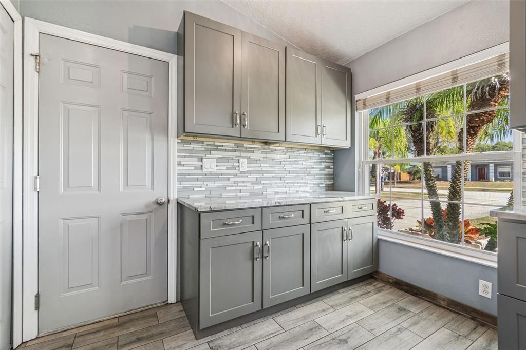 En Venta: $449,900 (3 camas, 2 baños, 1465 Pies cuadrados)