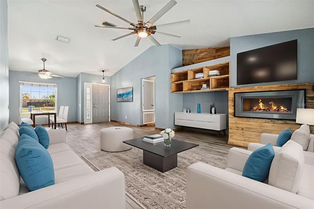 En Venta: $449,900 (3 camas, 2 baños, 1465 Pies cuadrados)