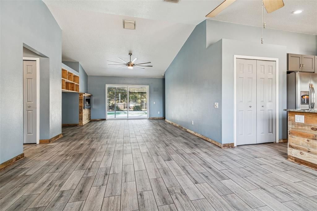 En Venta: $449,900 (3 camas, 2 baños, 1465 Pies cuadrados)