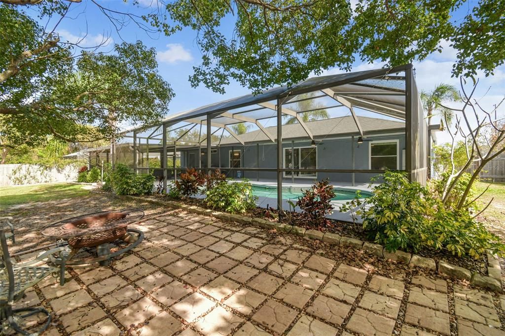 En Venta: $449,900 (3 camas, 2 baños, 1465 Pies cuadrados)