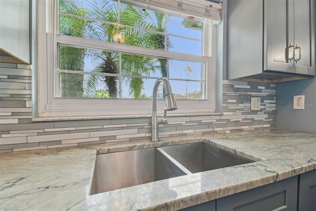 En Venta: $449,900 (3 camas, 2 baños, 1465 Pies cuadrados)