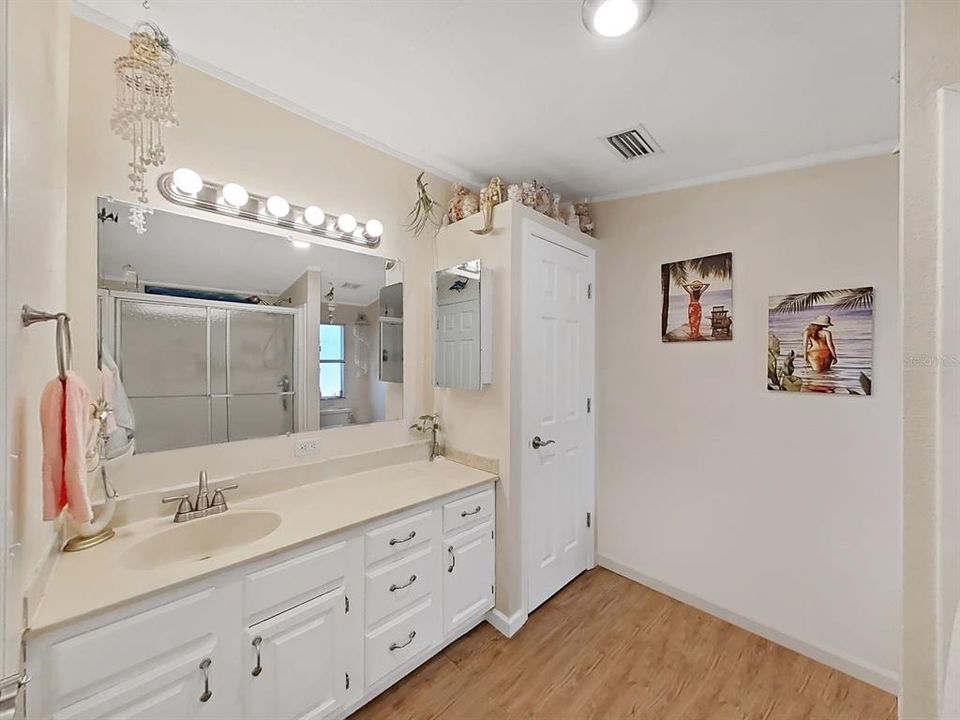 En Venta: $319,900 (3 camas, 2 baños, 1188 Pies cuadrados)