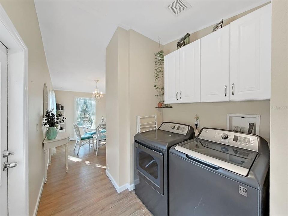 En Venta: $319,900 (3 camas, 2 baños, 1188 Pies cuadrados)