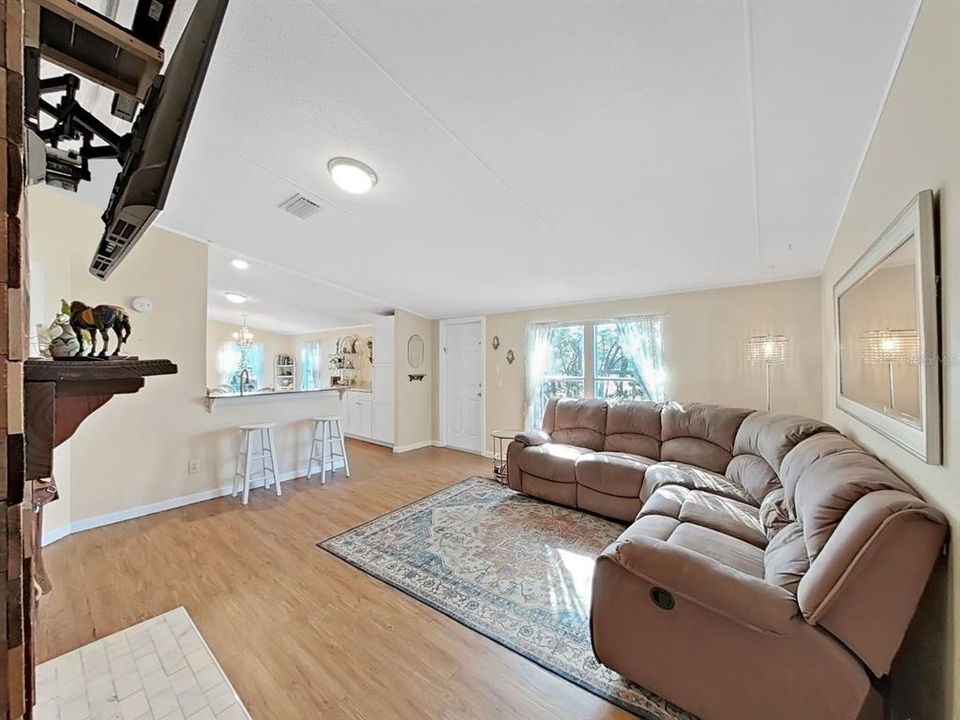 En Venta: $319,900 (3 camas, 2 baños, 1188 Pies cuadrados)