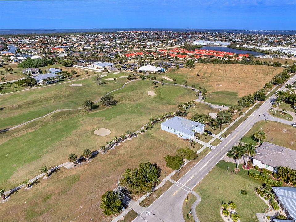 En Venta: $125,000 (0.28 acres)