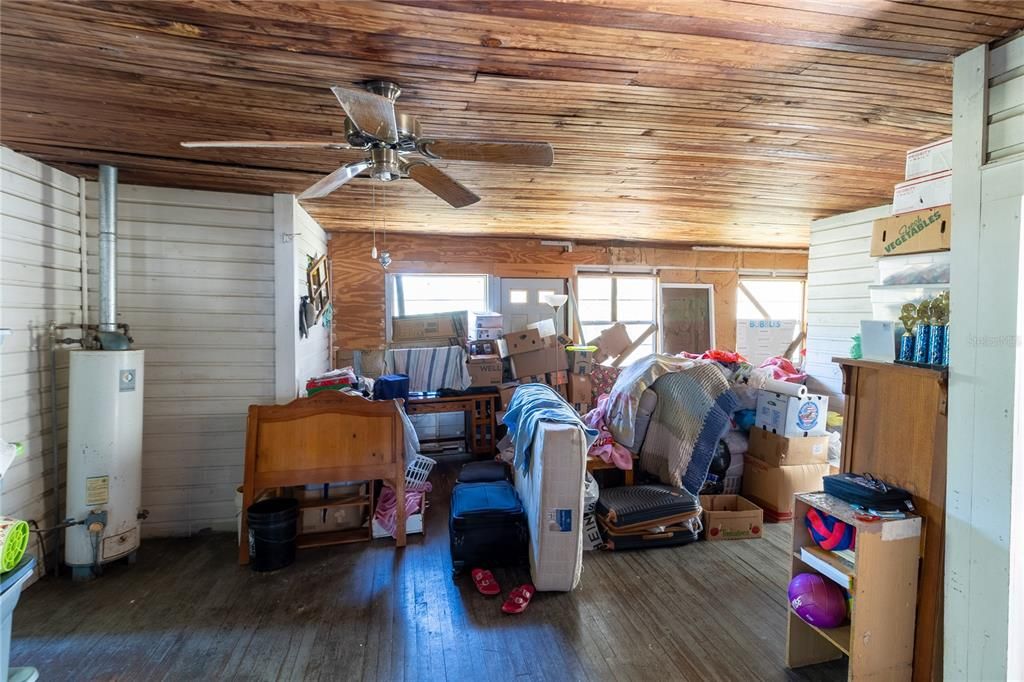 На продажу: $699,900 (3 спален, 1 ванн, 1628 Квадратных фут)