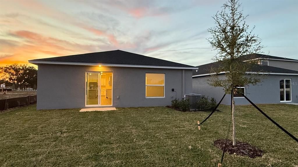 出租: $1,890 (3 贝兹, 2 浴室, 1428 平方英尺)