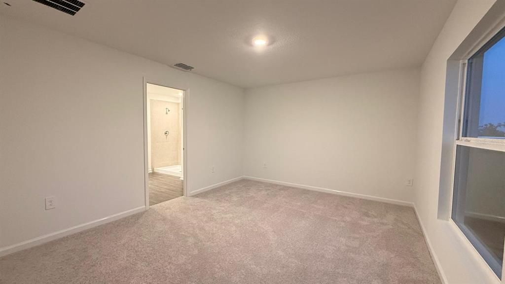 出租: $1,890 (3 贝兹, 2 浴室, 1428 平方英尺)