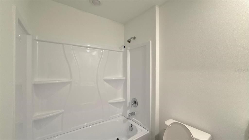 出租: $1,890 (3 贝兹, 2 浴室, 1428 平方英尺)