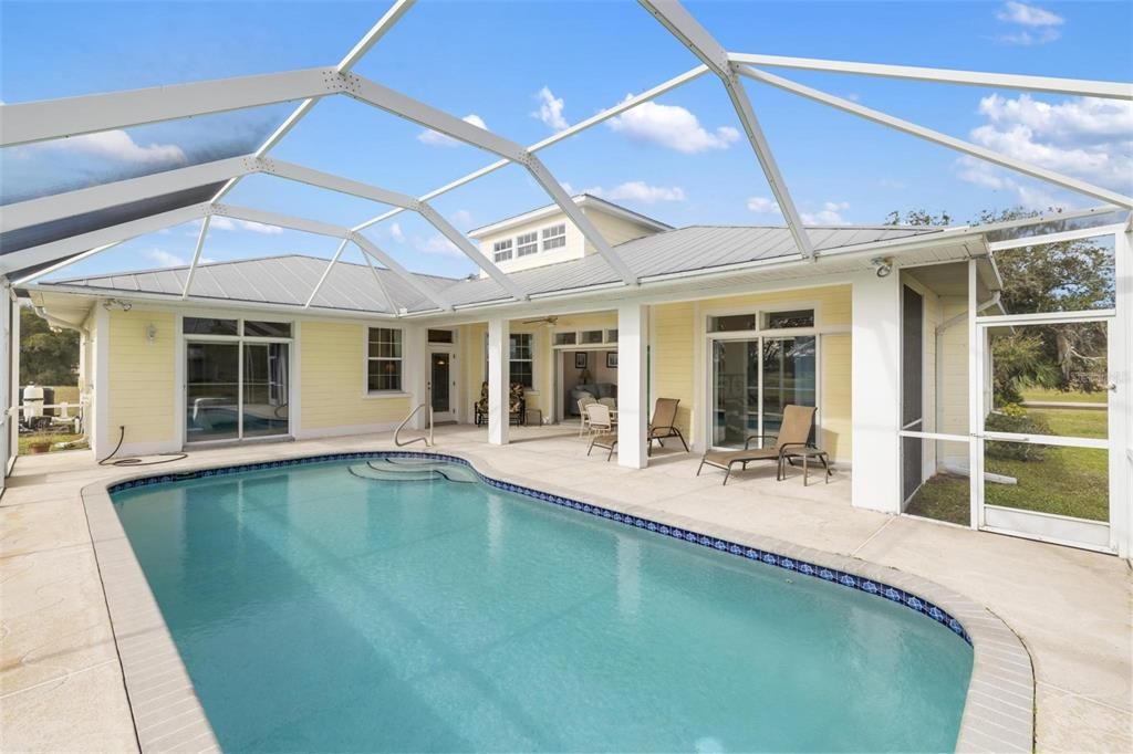 На продажу: $550,000 (4 спален, 3 ванн, 2570 Квадратных фут)