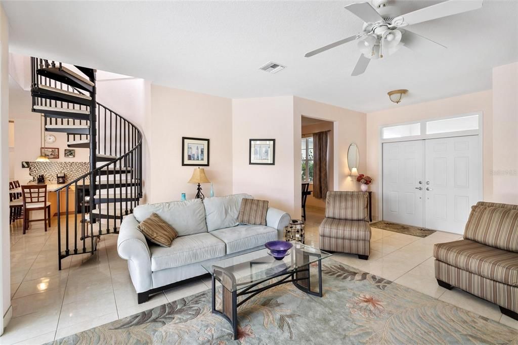 На продажу: $550,000 (4 спален, 3 ванн, 2570 Квадратных фут)