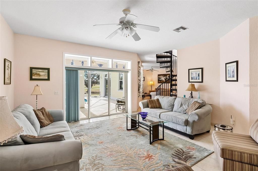 На продажу: $550,000 (4 спален, 3 ванн, 2570 Квадратных фут)