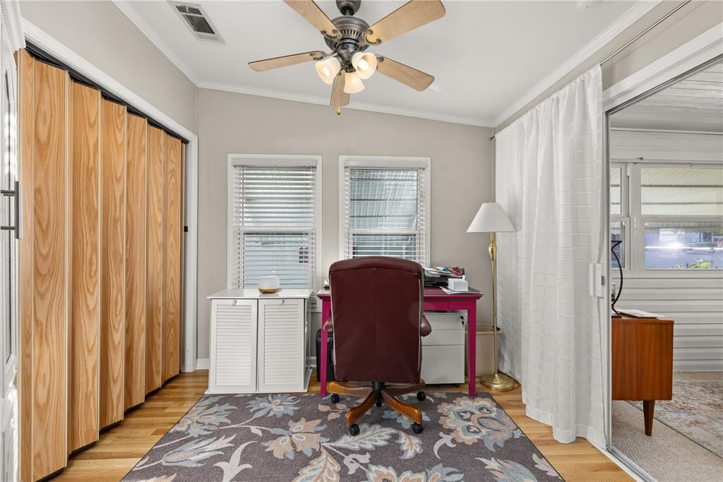 For Sale: $224,900 (2 beds, 2 baths, 1242 Square Feet)