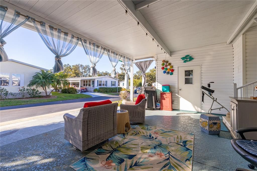 For Sale: $224,900 (2 beds, 2 baths, 1242 Square Feet)