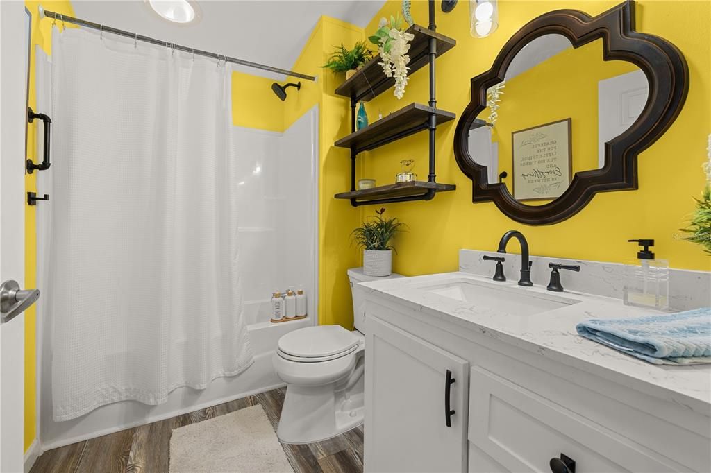 For Sale: $224,900 (2 beds, 2 baths, 1242 Square Feet)