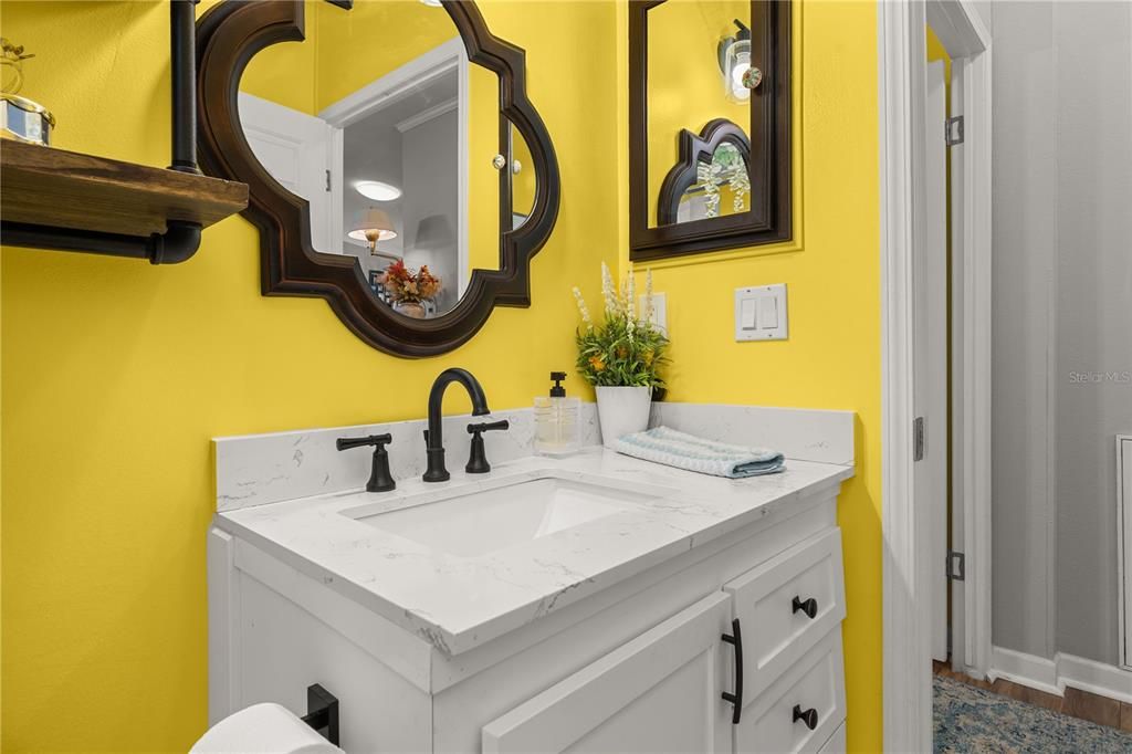 For Sale: $224,900 (2 beds, 2 baths, 1242 Square Feet)