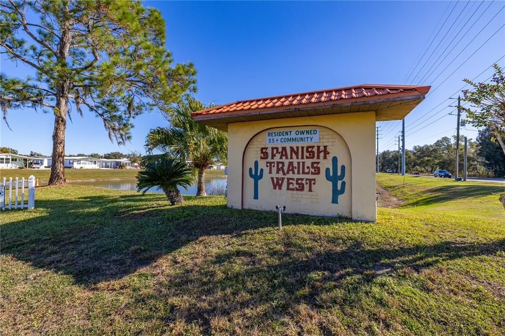 For Sale: $224,900 (2 beds, 2 baths, 1242 Square Feet)