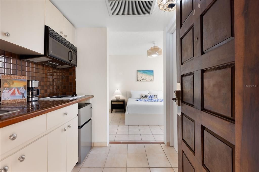 待售: $415,000 (2 贝兹, 2 浴室, 1348 平方英尺)