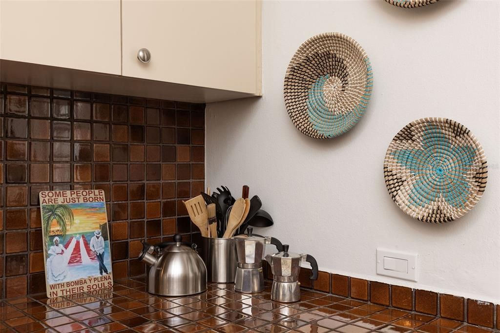 待售: $415,000 (2 贝兹, 2 浴室, 1348 平方英尺)