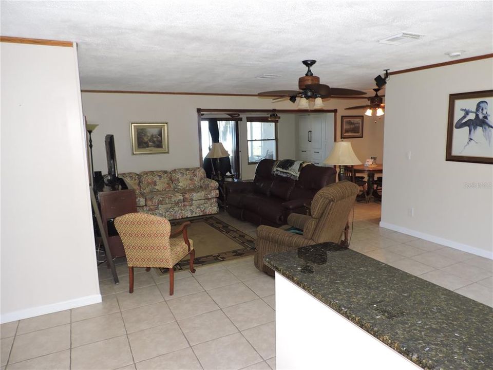 待售: $449,000 (3 贝兹, 2 浴室, 2130 平方英尺)