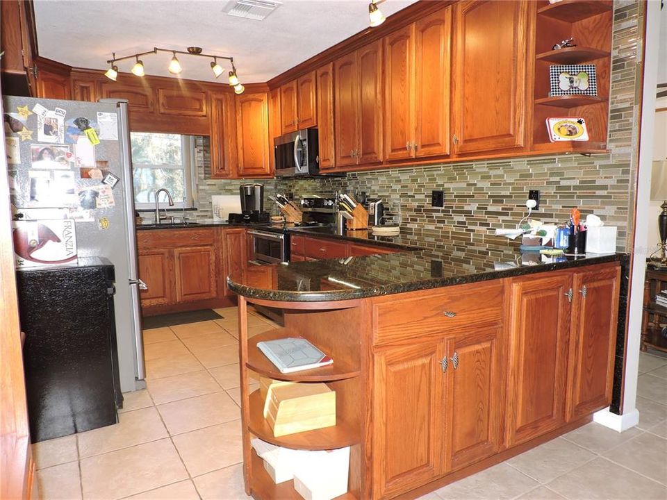 待售: $449,000 (3 贝兹, 2 浴室, 2130 平方英尺)