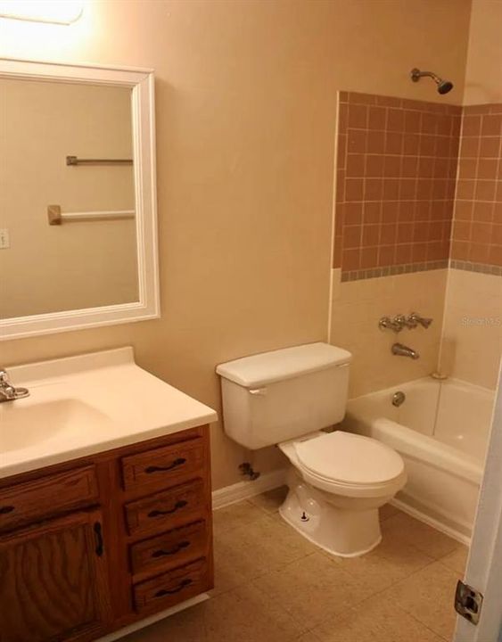 待售: $150,000 (2 贝兹, 1 浴室, 875 平方英尺)