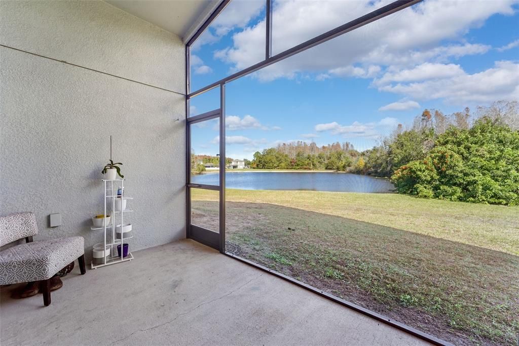 For Sale: $380,000 (4 beds, 3 baths, 1913 Square Feet)