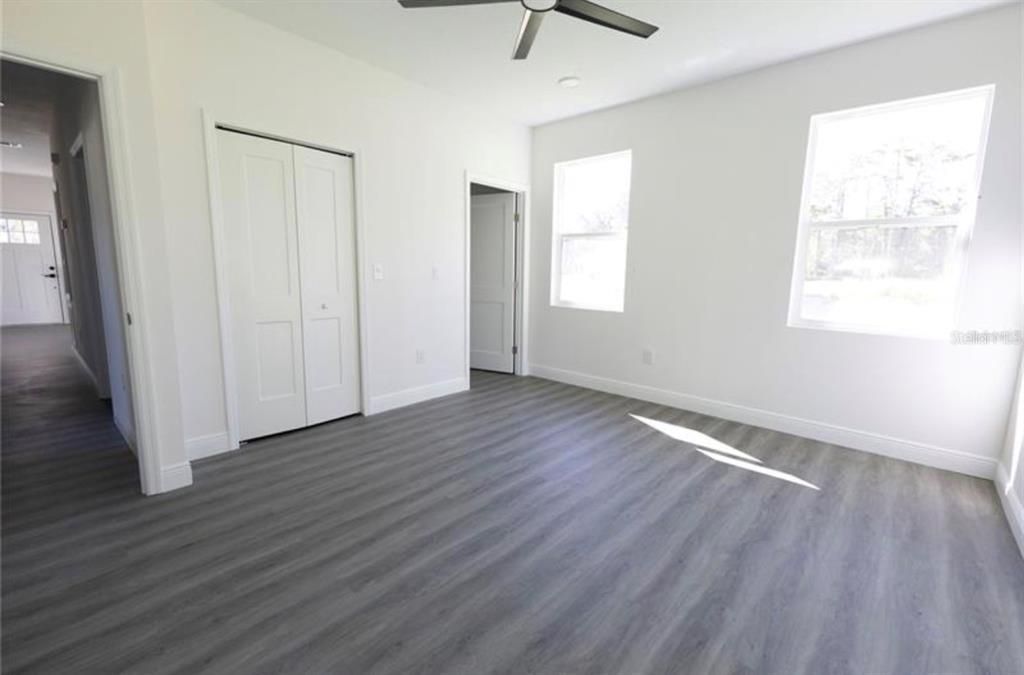 待售: $234,000 (3 贝兹, 2 浴室, 1062 平方英尺)