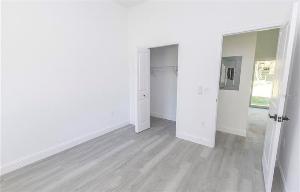 待售: $234,000 (3 贝兹, 2 浴室, 1062 平方英尺)