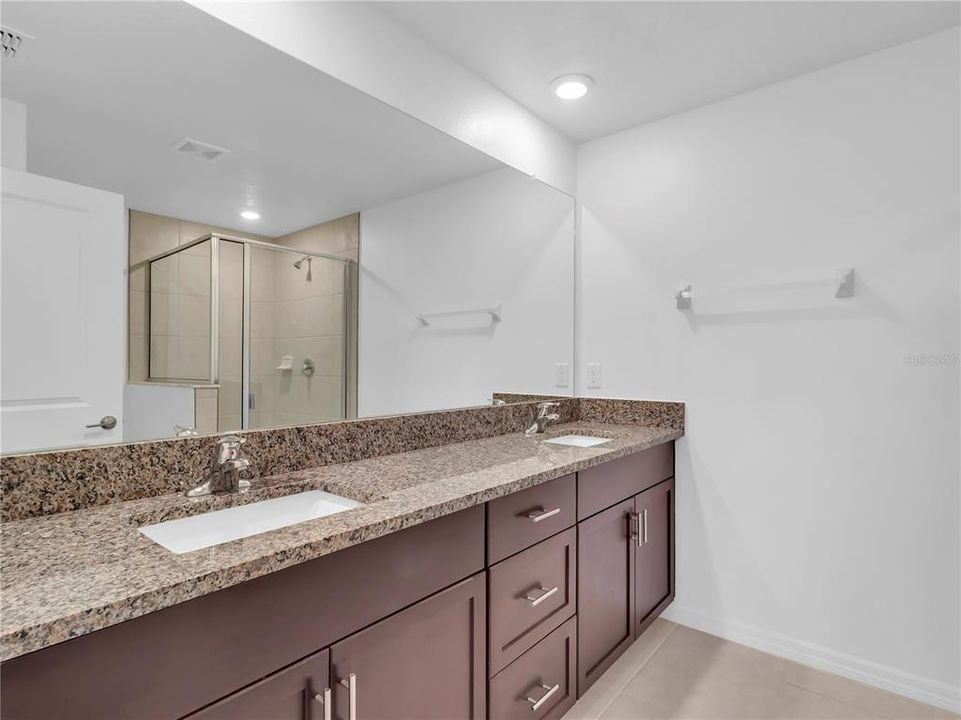 В аренду: $2,650 (4 спален, 2 ванн, 2162 Квадратных фут)