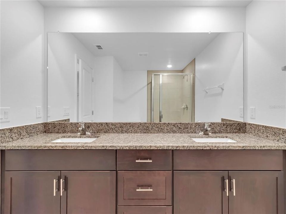 В аренду: $2,650 (4 спален, 2 ванн, 2162 Квадратных фут)