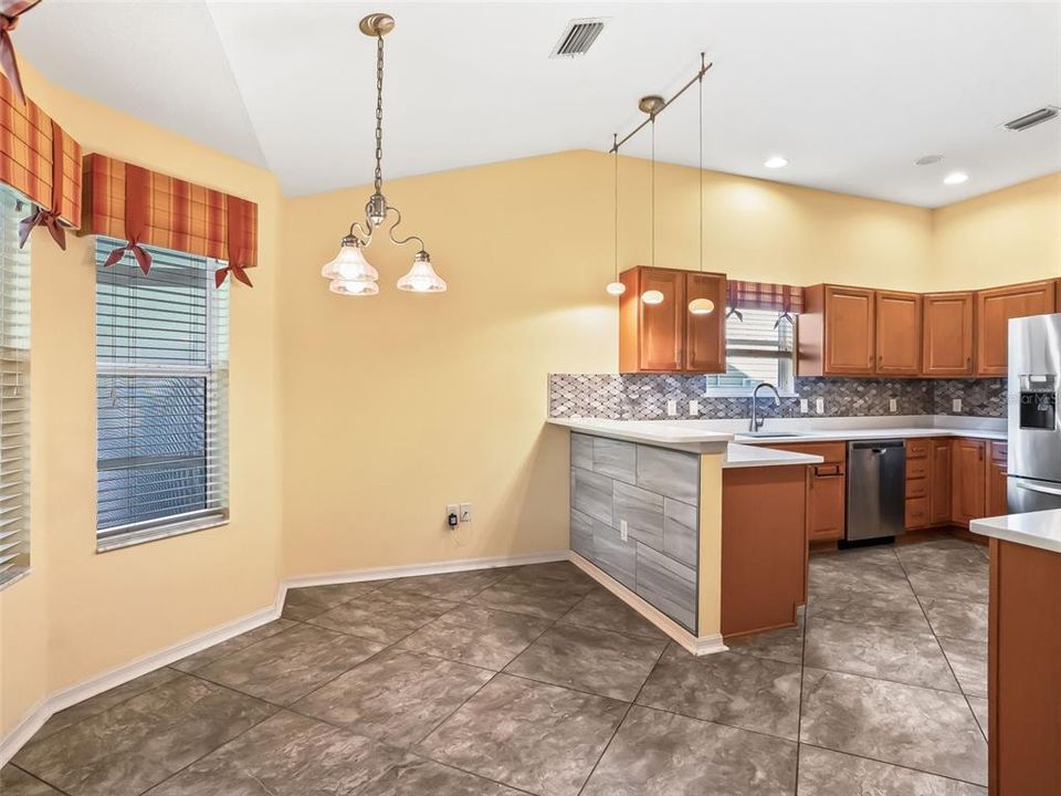 For Sale: $329,900 (3 beds, 2 baths, 1513 Square Feet)